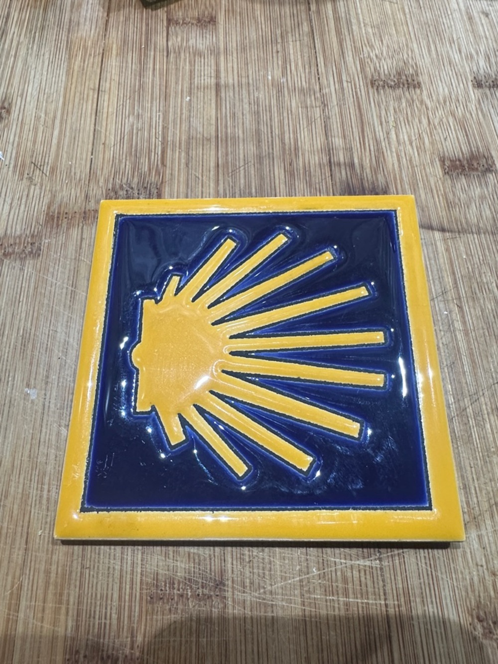 Ceramic Tile St. James Scallop Shell 4.5 x 4.5"